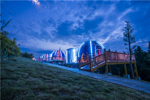 歧山草場(chǎng)民宿。重慶江來(lái)集團(tuán)供圖 華龍網(wǎng)發(fā)